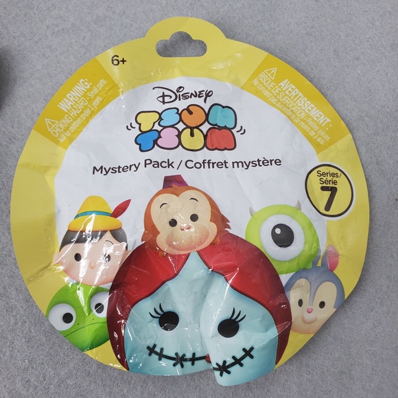 Disney Tsum Tsum Mystery Pack Series 7 Mini-Figure Sealed New in Pack Lot of 2 - Picture 4 of 5